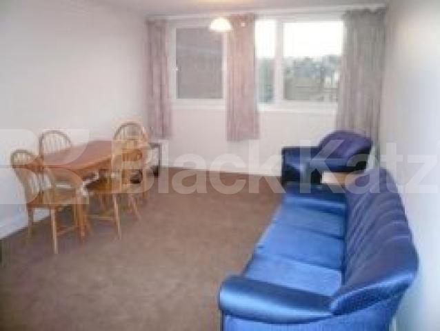 			GREAT FOR SHARERS!!!, 2 Bedroom, 1 bath, 1 reception Flat			 Campsborne Road, CROUCH END N8